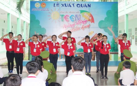 Lễ xuất quân Trại hè thiếu nhi "Teen năng động học điều hay" lần 3 - năm 2016