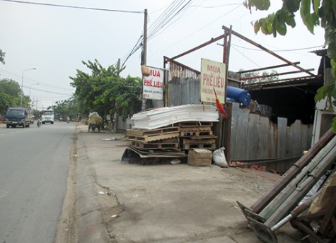 Trước thềm kỳ họp lần thứ 2, HĐND tỉnh khóa IX: Cần có thêm giải pháp di dời các điểm thu mua phế liệu