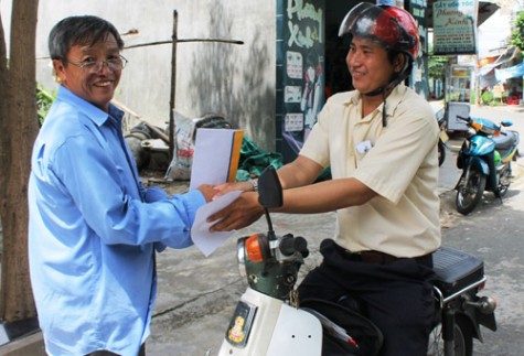 Dịch vụ cấp, đổi giấy phép lái xe: Giảm áp lực tại cơ quan hành chính, tạo tiện ích cho người dân