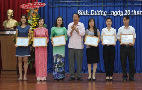 Trường Đại học Thủ Dầu Một khai giảng các lớp cao học khóa II