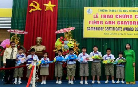 Trường Trung - Tiểu học Pétrus Ký khai giảng năm học mới