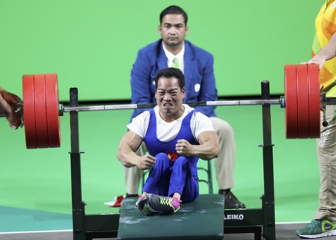 Phá sâu kỷ lục thế giới, lực sỹ Lê Văn Công giành HCV Paralympic Rio