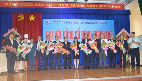 Đại hội đồng cổ đông thành lập Công ty cổ phần nước - môi trường Bình Dương: Cam kết nỗ lực hoàn thành nhiệm vụ cấp thoát nước, bảo vệ môi trường