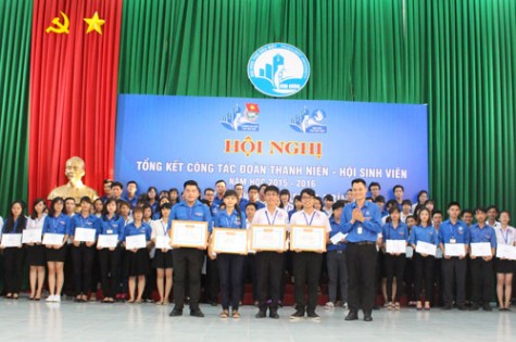 Trường Đại học Thủ Dầu Một: Tổng kết công tác Đoàn thanh niên – Hội sinh viên năm học 2015 – 2016