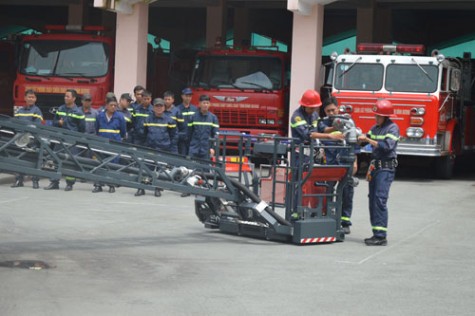 Các tòa nhà cao tầng sẽ được bảo vệ bằng xe thang chữa cháy và cứu nạn cứu hộ hiện đại nhất