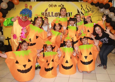 Vui nhộn Đêm hội Halloween 2016