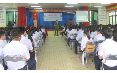 Chương trình tuyên truyền tác hại của ma túy và phòng chống ma túy trong học đường