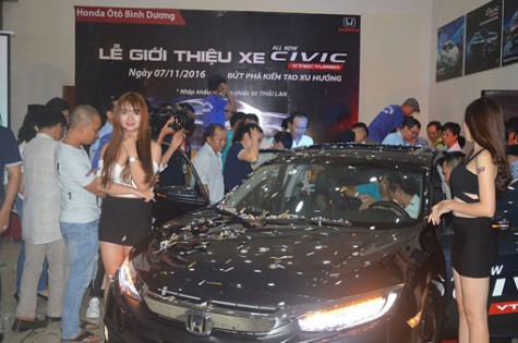 Showroom Honda ô tô Bình Dương giới thiệu Honda Civic 2017