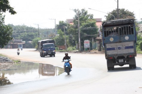 Xã Bình Mỹ, huyện Bắc Tân Uyên: Chủ động giải quyết ngập úng cục bộ trên đoạn đường ĐT747a