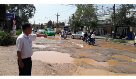 Đường ĐH403 xuống cấp nghiêm trọng: Cần sớm có biện pháp khắc phục