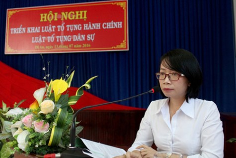 Nữ thẩm phán mẫu mực