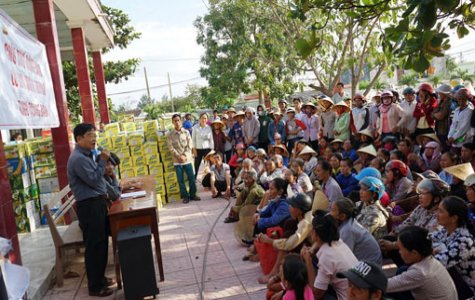 Nhân dân vùng lũ Quảng Bình đón nhận niềm vui