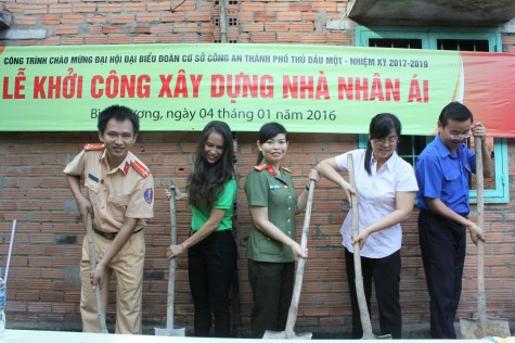 Khởi công xây dựng 3 căn Nhà Nhân ái