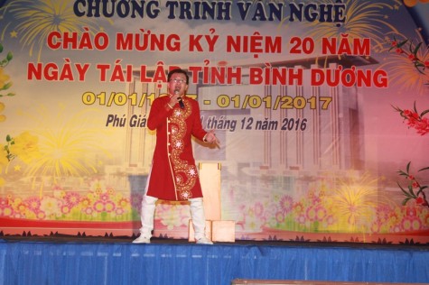 Chương trình văn nghệ tuyên truyền “Hội ngộ những người sống đẹp”