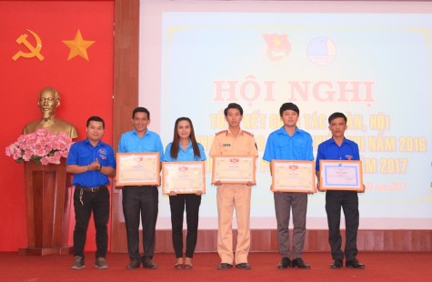 Tổng kết công tác Đoàn, Hội và phong trào thanh thiếu nhi năm 2016