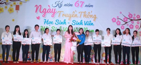 Nhiều hoạt động nghiên cứu khoa học trong sinh viên