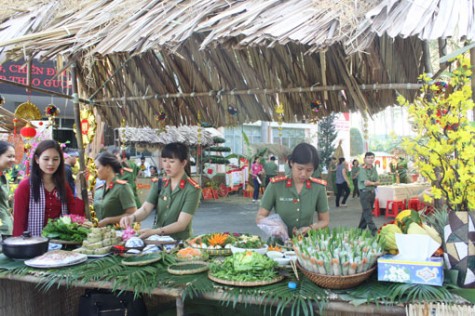 Đoàn thanh niên Công an tỉnh: Tổ chức các hoạt động “Mừng Đảng - Mừng Xuân” Đinh Dậu năm 2017