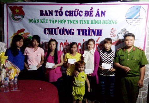 Phường Bình Hòa, TX.Thuận An: Tổ chức chương trình “Mâm cơm ngày tết”