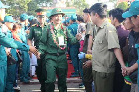 Phối hợp với các đơn vị quân đội làm công tác dân vận: Xây dựng thế trận lòng dân