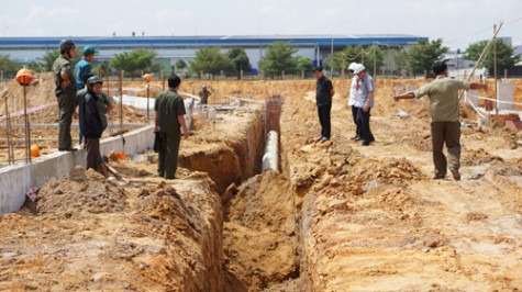 Sạt lở hố công trình, 2 công nhân tử vong