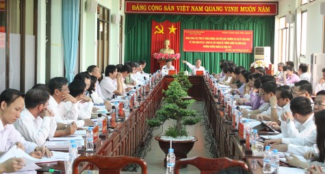 Tỉnh ủy Bình Dương: Làm việc với Ban Thường vụ Thị ủy Tân Uyên về  tình hình KT-XH, QP-AN