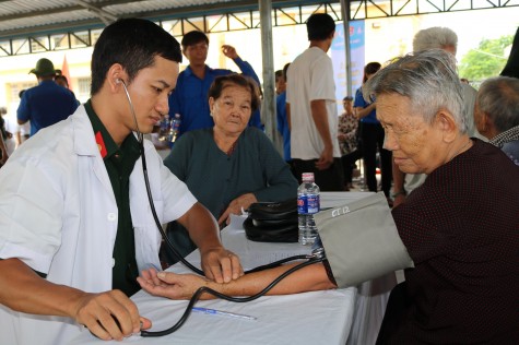 Cổ vũ tinh thần, thi đua chào mừng Đại hội Đoàn các cấp