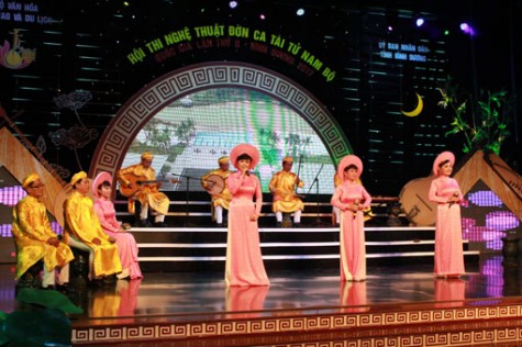 Festival Đờn ca Tài tử quốc gia lần II - Bình Dương 2017: Tự hào với những huy chương