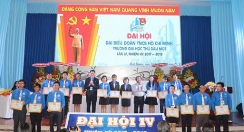 Đoàn trường Đại học Thủ Dầu Một tổ chức đại hội lần thứ IV, nhiệm kỳ 2017 – 2019