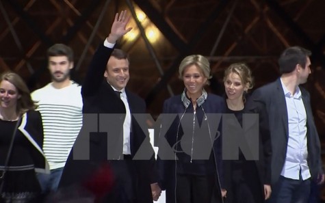 Bầu cử Pháp: Ông Macron thắng vang dội, bà Le Pen thừa nhận thất bại