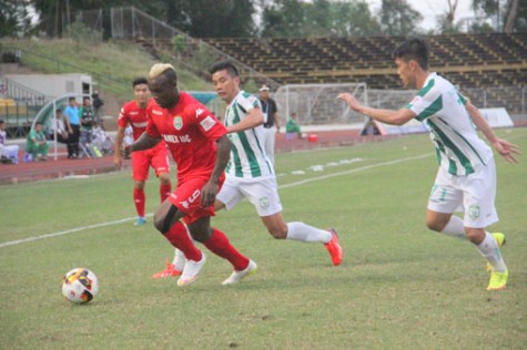 Tuyển chọn ngoại binh lượt về V-League 2017: Vì sao khó có ngoại binh “xịn”?