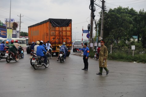 Đoàn viên thanh niên xung kích  xây dựng ý thức văn hóa giao thông