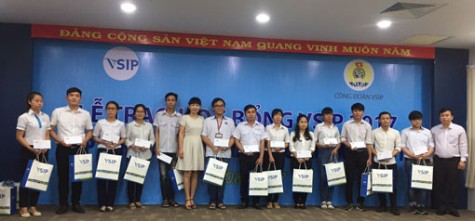 Trao học bổng VSIP 2017