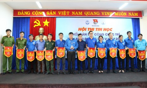 Hội thi tin học khối cán bộ, công chức trẻ tỉnh năm 2017