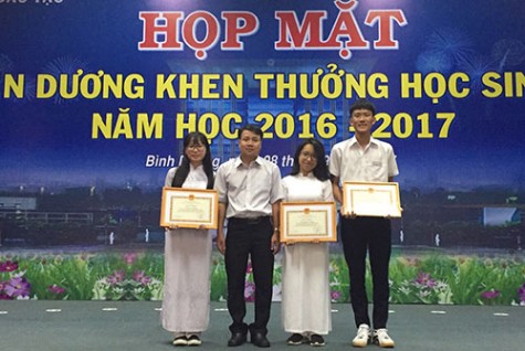 Những học sinh say mê tìm tòi kiến thức