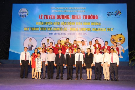 Tuyên dương, khen thưởng HLV, VĐV đạt thành tích SEA Games 29