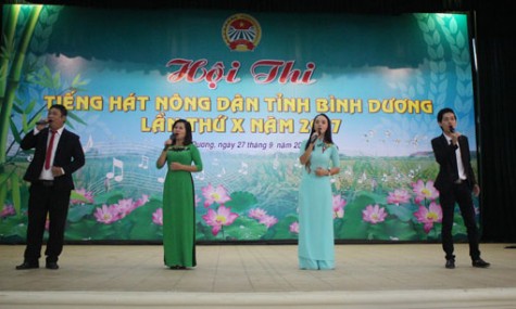 Hội thi Tiếng hát nông dân tỉnh lần thứ X - năm 2017: TX.Dĩ An đoạt giải nhất