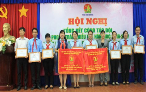 Công tác đội và phong trào thiếu nhi năm học 2017-2018: “Thiếu nhi Bình Dương thi đua làm theo 5 điều Bác Hồ dạy”