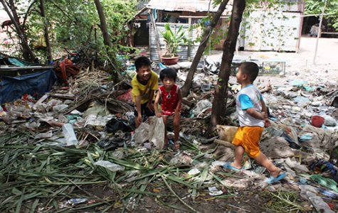 Giải pháp nào cho rác nơi đất trống?