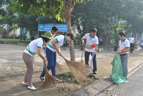 Viettel Bình Dương:  “Ngày thứ 7 xanh - Vì khách hàng, cộng đồng”