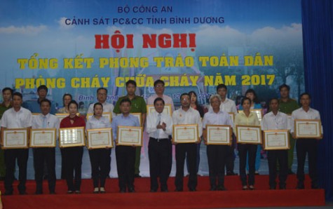 Tổng kết phong trào Toàn dân Phòng cháy và chữa cháy năm 2017