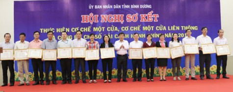 UBND tỉnh công bố Chỉ số cải cách hành chính năm 2016