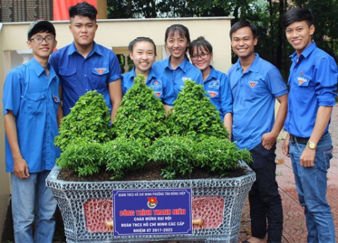 Những “Vườn hoa thanh niên làm theo lời Bác”