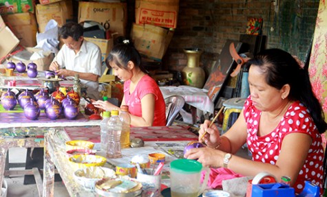 Ngành sơn mài truyền thống: Hàng phục vụ tết đắt khách