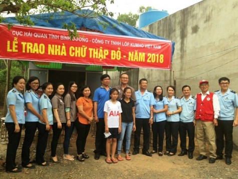 Xã An Tây, TX.Bến Cát: Trao nhà chữ thập đỏ cho hộ nghèo