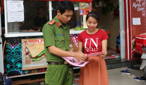 Cuối năm, cảnh giác nạn đập kính ô tô trộm tài sản