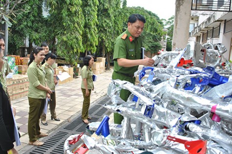 Cẩn trọng với đồ chơi trẻ em không tem nhãn