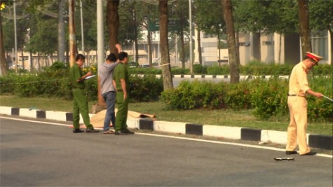 Tông dải phân cách, nam thanh niên tử vong