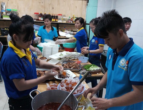 Thanh niên công nhân tình nguyện tháng 5: Chia sẻ, kết nối yêu thương