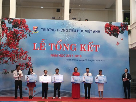 Trường Trung tiểu học Việt Anh: Tổng kết năm học 2017-2018