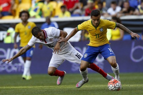 Bảng E, Brazil - Costa Rica:
Vũ điệu “Samba” ngân vang